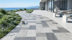 Dlažba a porcelán už nejsou standardem: na chodnících se dnes používají protiskluzové nátěry, které nepraskají